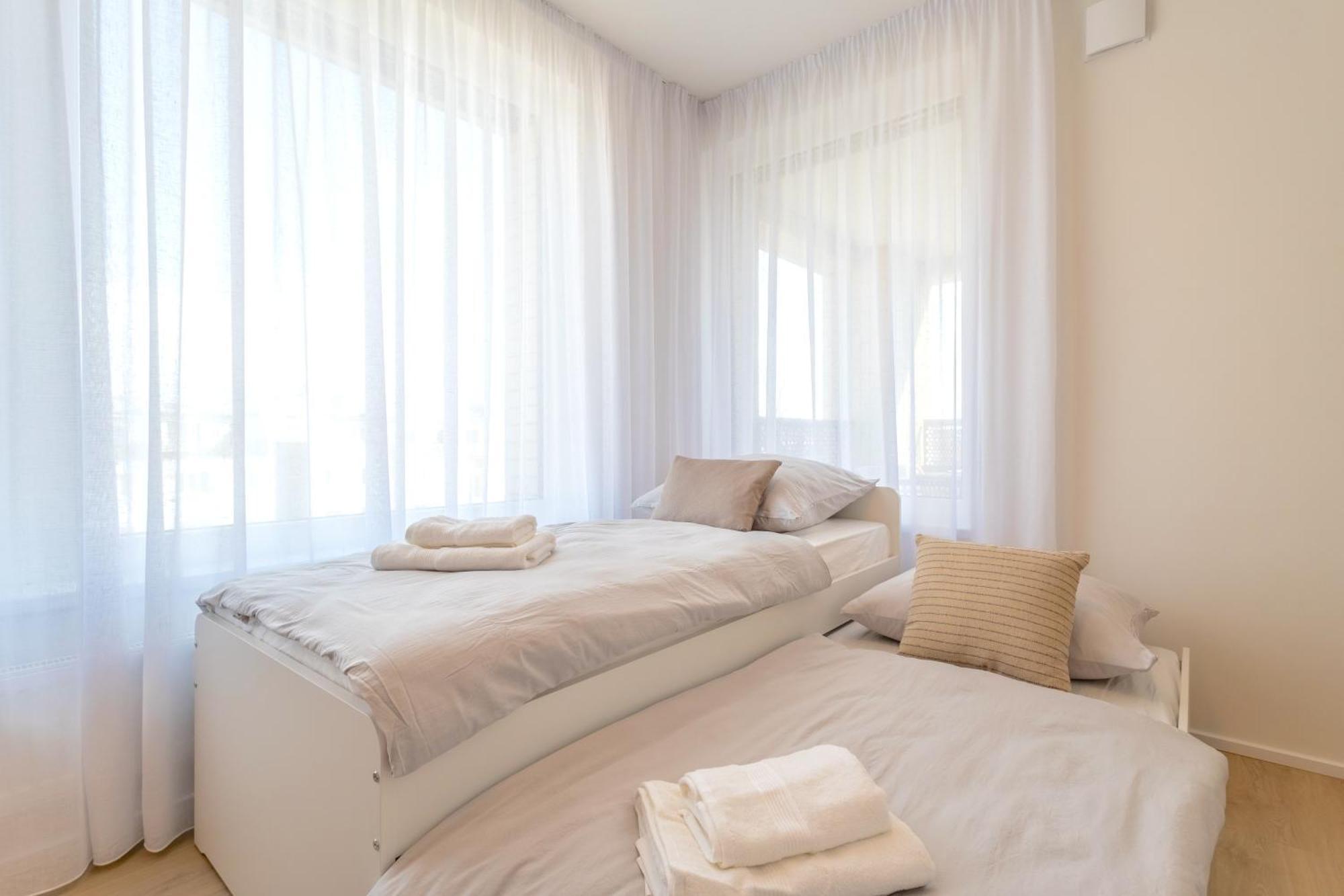 Bright 2Br - 5Th Floor, Balcony, Free Parking By Gravity Prague Apartment Exterior photo