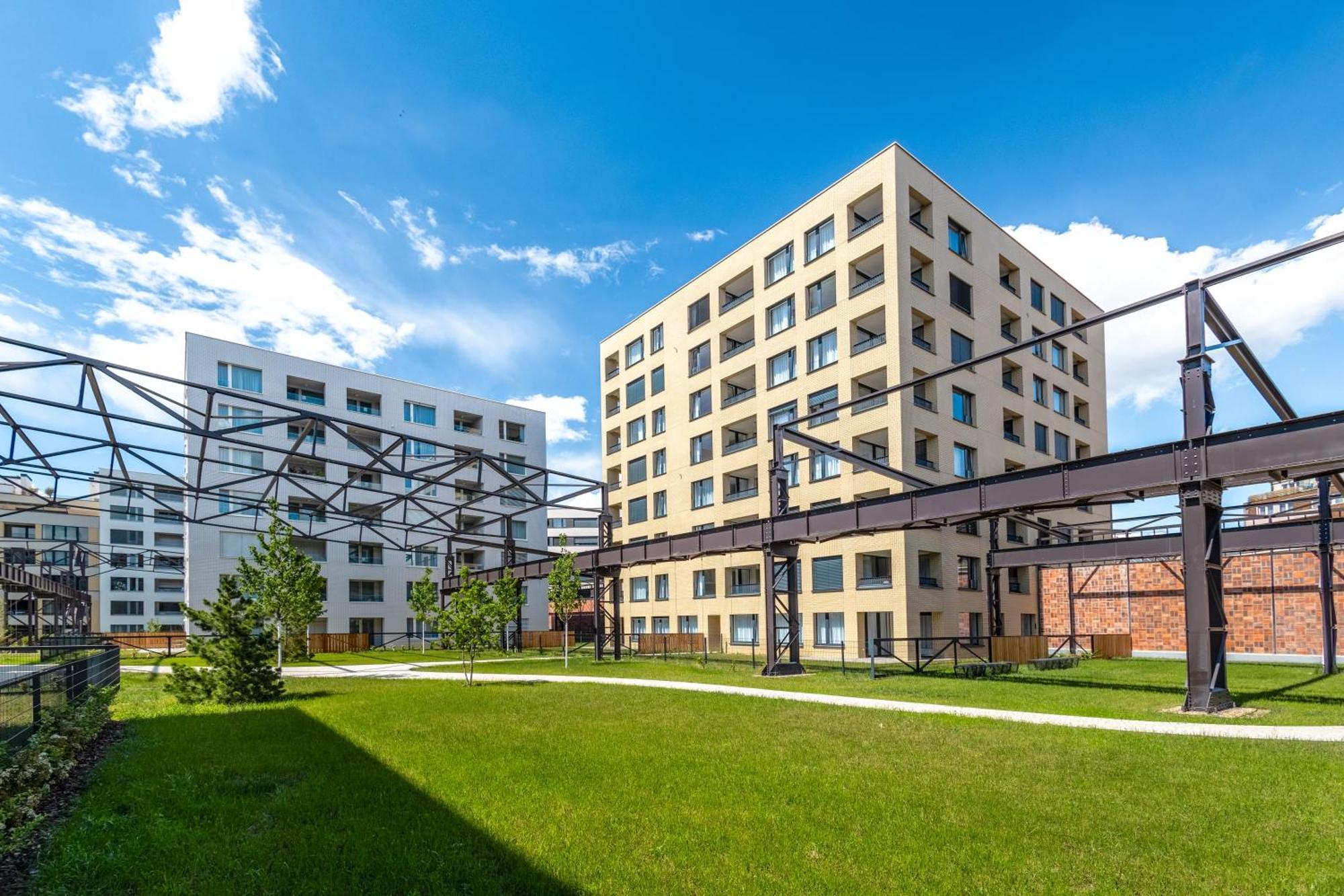 Bright 2Br - 5Th Floor, Balcony, Free Parking By Gravity Prague Apartment Exterior photo